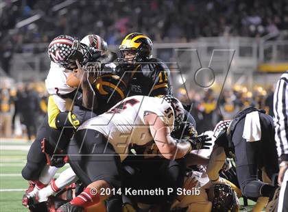 Thumbnail 3 in Many vs. St. James (LHSAA Class 2A Quarterfinal) photogallery.