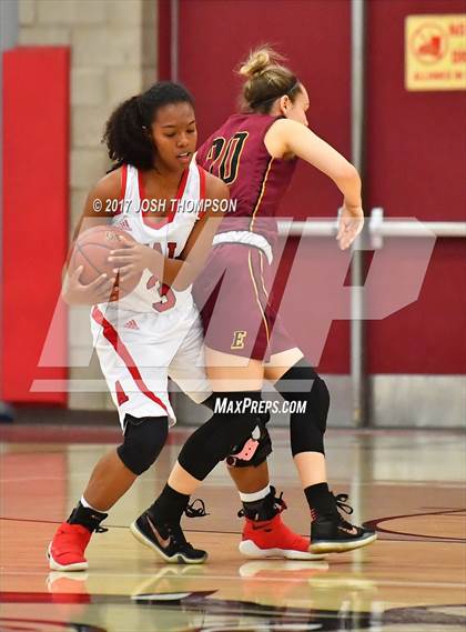 Thumbnail 1 in Esperanza vs. Ayala photogallery.