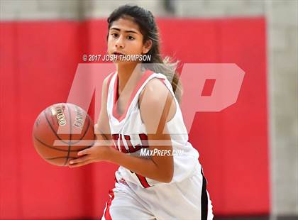 Thumbnail 2 in Esperanza vs. Ayala photogallery.