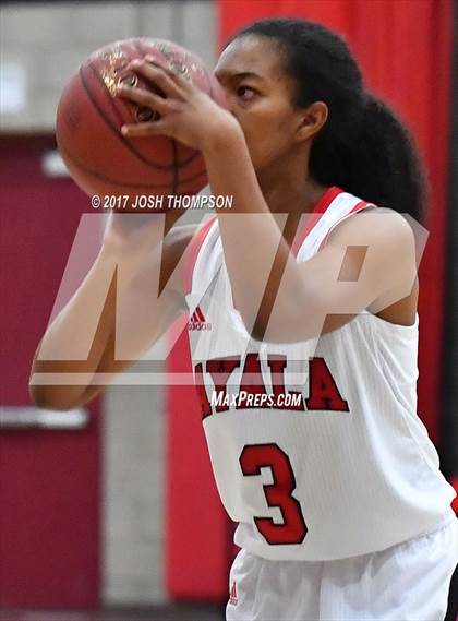 Thumbnail 1 in Esperanza vs. Ayala photogallery.
