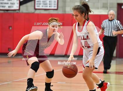 Thumbnail 2 in Esperanza vs. Ayala photogallery.