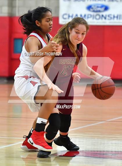 Thumbnail 3 in Esperanza vs. Ayala photogallery.