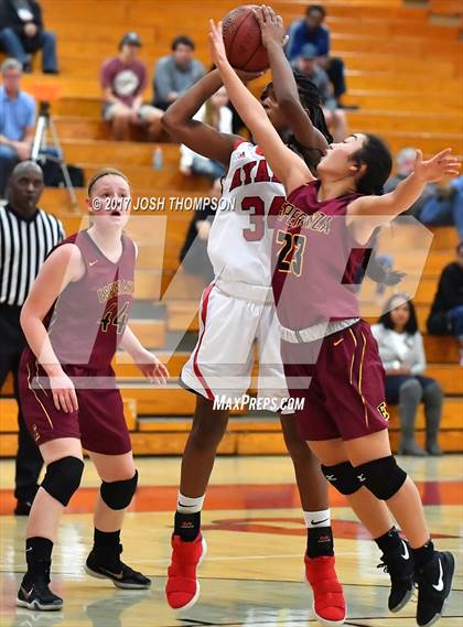 Thumbnail 2 in Esperanza vs. Ayala photogallery.