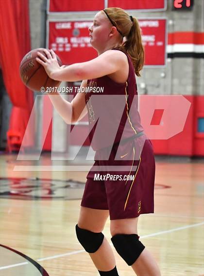 Thumbnail 3 in Esperanza vs. Ayala photogallery.