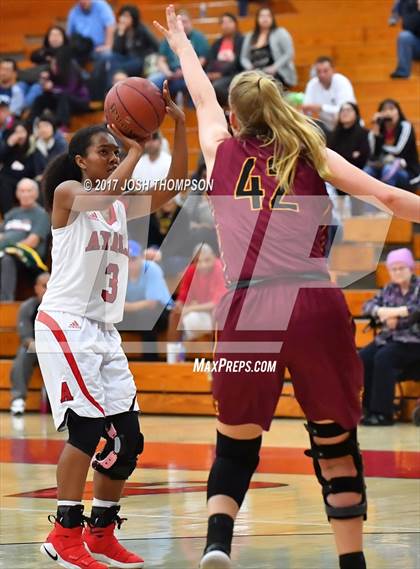 Thumbnail 1 in Esperanza vs. Ayala photogallery.