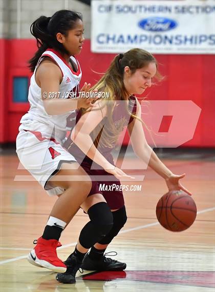 Thumbnail 2 in Esperanza vs. Ayala photogallery.