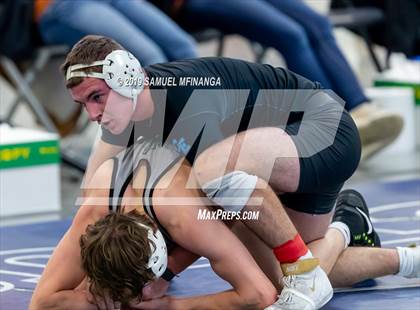 Thumbnail 2 in East vs. Lincoln Southwest (Flatwater Fracas Wrestling Tournament) photogallery.