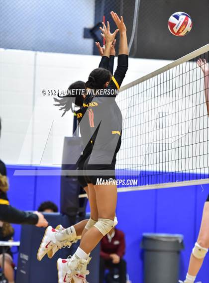 Thumbnail 2 in Tampa Prep vs. Wando (Nike Tournament of Champions) photogallery.