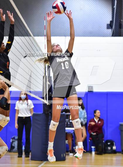 Thumbnail 2 in Tampa Prep vs. Wando (Nike Tournament of Champions) photogallery.