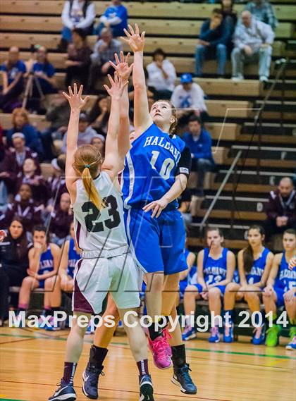 Thumbnail 3 in Haldane vs. Chautauqua Lake (NYSPHSAA Class C Semifinal) photogallery.