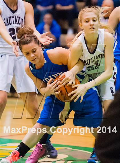 Thumbnail 1 in Haldane vs. Chautauqua Lake (NYSPHSAA Class C Semifinal) photogallery.