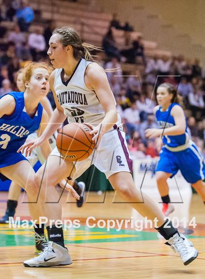 Thumbnail 2 in Haldane vs. Chautauqua Lake (NYSPHSAA Class C Semifinal) photogallery.