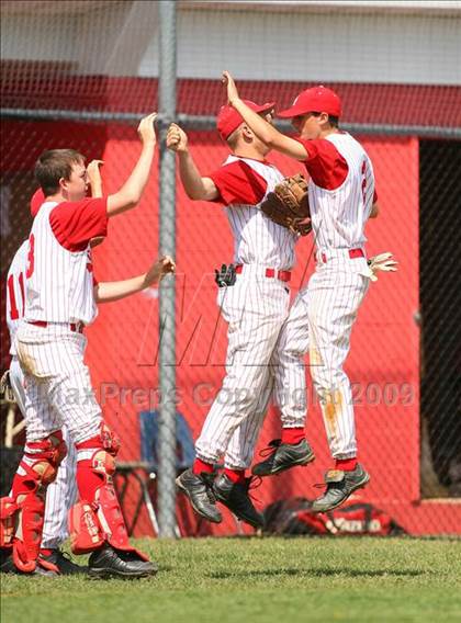 Thumbnail 3 in Clarkstown South @ North Rockland (Section 1 Class AA Playoffs) photogallery.