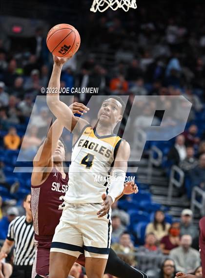 Thumbnail 3 in Silsbee vs Oak Cliff Faith Family Academy (UIL 4A State Semifinal) photogallery.