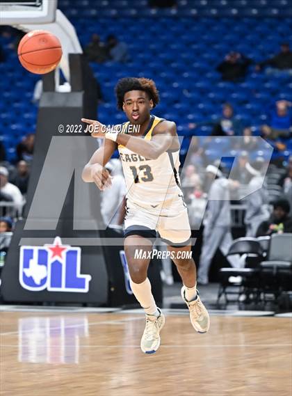 Thumbnail 1 in Silsbee vs Oak Cliff Faith Family Academy (UIL 4A State Semifinal) photogallery.