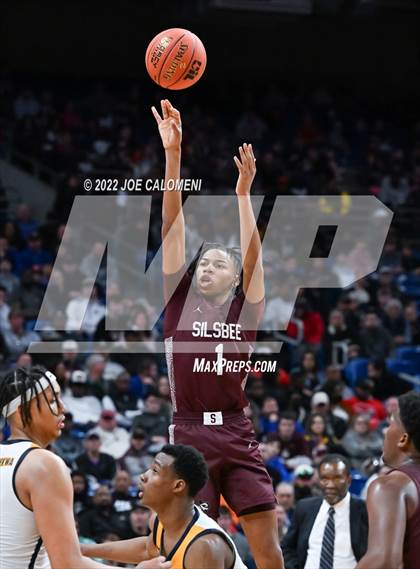 Thumbnail 1 in Silsbee vs Oak Cliff Faith Family Academy (UIL 4A State Semifinal) photogallery.