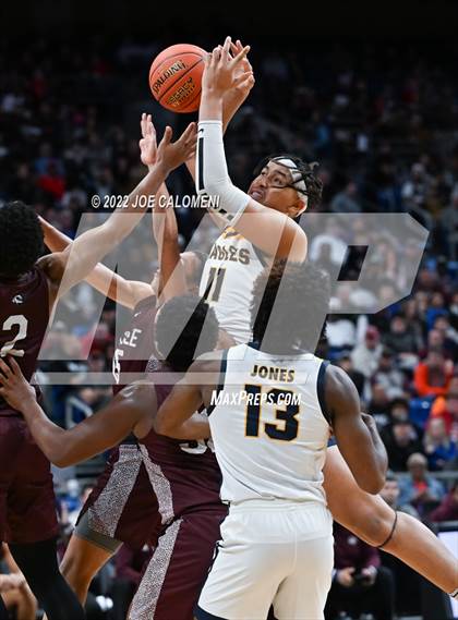 Thumbnail 1 in Silsbee vs Oak Cliff Faith Family Academy (UIL 4A State Semifinal) photogallery.