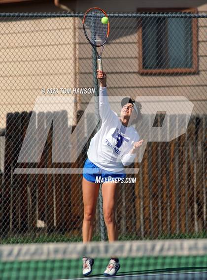 Thumbnail 1 in Longmont vs Thompson Valley (CHSAA 4A Team Dual Round 1) photogallery.