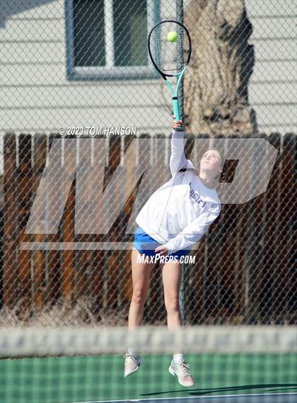 Thumbnail 3 in Longmont vs Thompson Valley (CHSAA 4A Team Dual Round 1) photogallery.