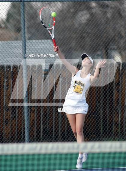 Thumbnail 2 in Longmont vs Thompson Valley (CHSAA 4A Team Dual Round 1) photogallery.