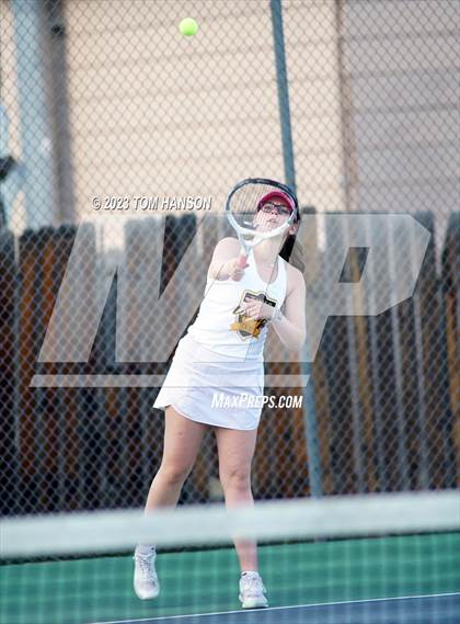 Thumbnail 2 in Longmont vs Thompson Valley (CHSAA 4A Team Dual Round 1) photogallery.