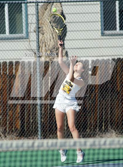 Thumbnail 2 in Longmont vs Thompson Valley (CHSAA 4A Team Dual Round 1) photogallery.