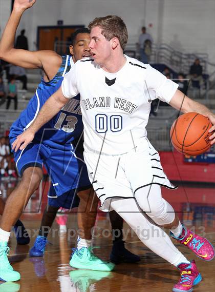 Thumbnail 2 in Plano West vs. Hamilton (Thanksgiving Hoopfest) photogallery.