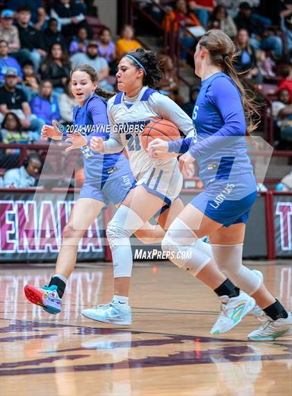 Thumbnail 3 in Rains vs. Broaddus (Tenaha Holiday Hoops) photogallery.