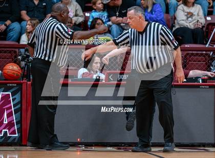 Thumbnail 1 in Rains vs. Broaddus (Tenaha Holiday Hoops) photogallery.