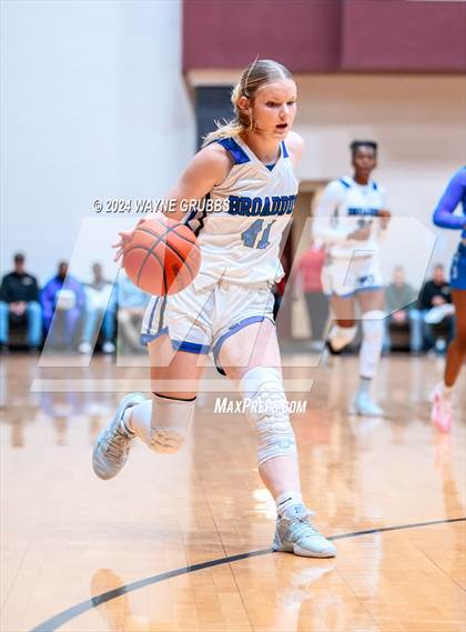 Thumbnail 3 in Rains vs. Broaddus (Tenaha Holiday Hoops) photogallery.