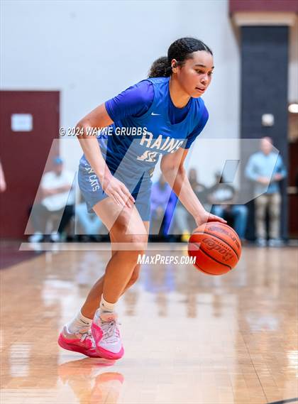 Thumbnail 2 in Rains vs. Broaddus (Tenaha Holiday Hoops) photogallery.
