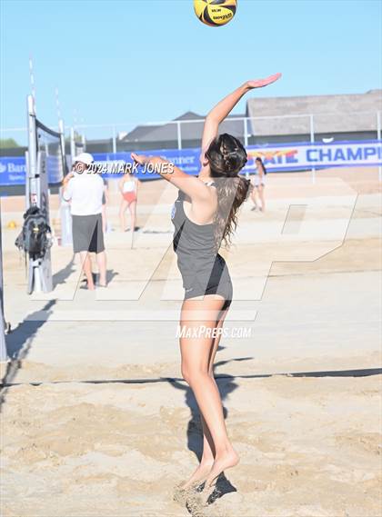 Thumbnail 2 in Fountain Hills vs. Rancho Solano Prep (AIA DII Pairs Round 1 Playoff) photogallery.