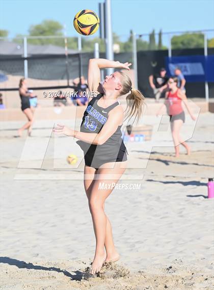 Thumbnail 3 in Fountain Hills vs. Rancho Solano Prep (AIA DII Pairs Round 1 Playoff) photogallery.