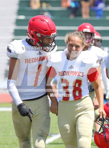 Thumbnail 3 in La Jolla Country Day vs. Mountain Empire (SDFNL Kickoff Classic) photogallery.