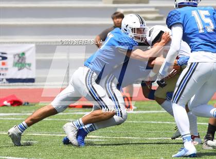 Thumbnail 2 in La Jolla Country Day vs. Mountain Empire (SDFNL Kickoff Classic) photogallery.