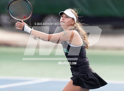 Thumbnail 1 in Green Hope vs Myers Park (NCHSAA 4A Dual Team State Championship) photogallery.