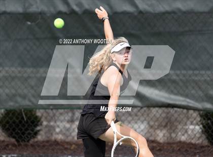 Thumbnail 2 in Green Hope vs Myers Park (NCHSAA 4A Dual Team State Championship) photogallery.