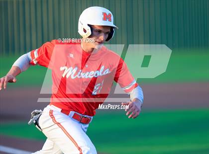Thumbnail 1 in Grand Saline vs Mineola photogallery.
