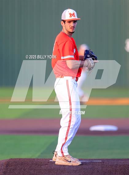 Thumbnail 3 in Grand Saline vs Mineola photogallery.