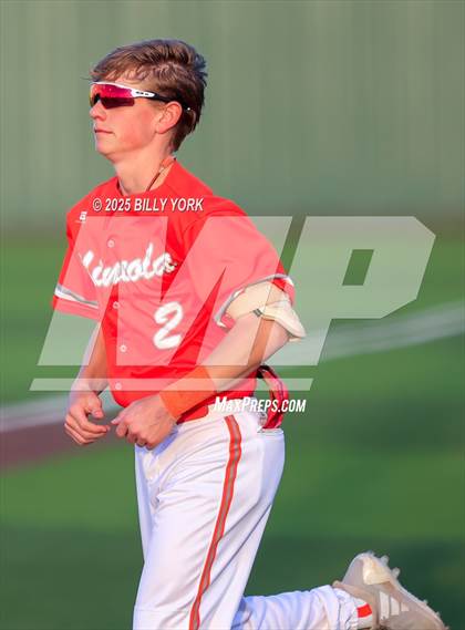 Thumbnail 3 in Grand Saline vs Mineola photogallery.