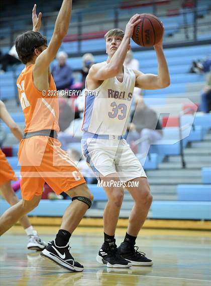 Thumbnail 3 in Sullivan Central @ Sullivan South photogallery.