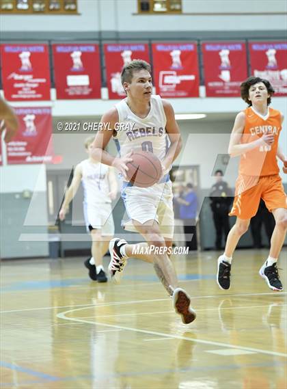 Thumbnail 2 in Sullivan Central @ Sullivan South photogallery.