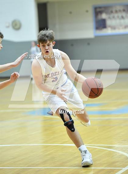 Thumbnail 3 in Sullivan Central @ Sullivan South photogallery.