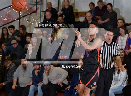 Thumbnail 2 in St. Joseph Notre Dame vs. Archbishop Riordan (65th Gridley Invitational) photogallery.