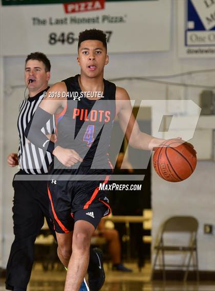 Thumbnail 3 in St. Joseph Notre Dame vs. Archbishop Riordan (65th Gridley Invitational) photogallery.