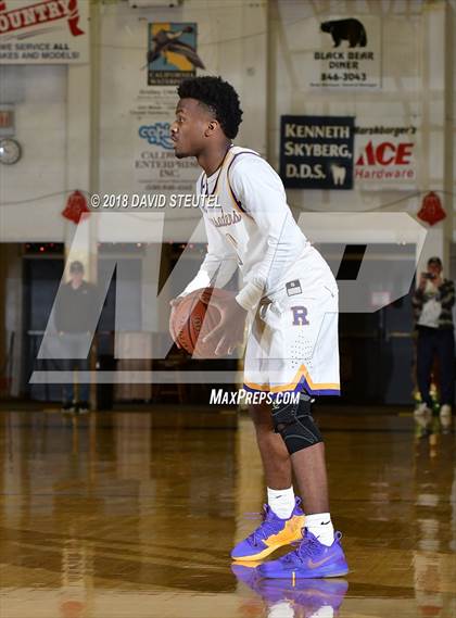 Thumbnail 1 in St. Joseph Notre Dame vs. Archbishop Riordan (65th Gridley Invitational) photogallery.