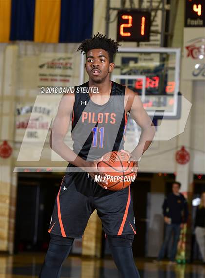 Thumbnail 2 in St. Joseph Notre Dame vs. Archbishop Riordan (65th Gridley Invitational) photogallery.