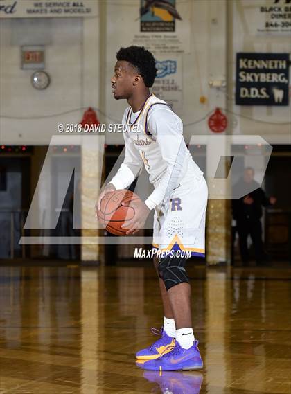 Thumbnail 2 in St. Joseph Notre Dame vs. Archbishop Riordan (65th Gridley Invitational) photogallery.