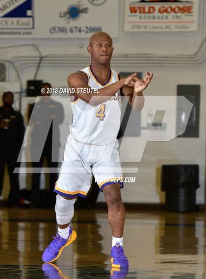 Thumbnail 3 in St. Joseph Notre Dame vs. Archbishop Riordan (65th Gridley Invitational) photogallery.