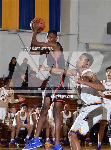 Thumbnail 3 in St. Joseph Notre Dame vs. Archbishop Riordan (65th Gridley Invitational) photogallery.